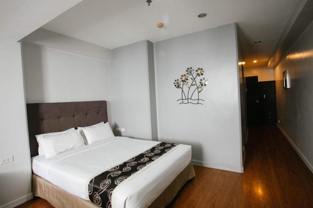 Diamond Suites And Residences Cebu Exterior photo