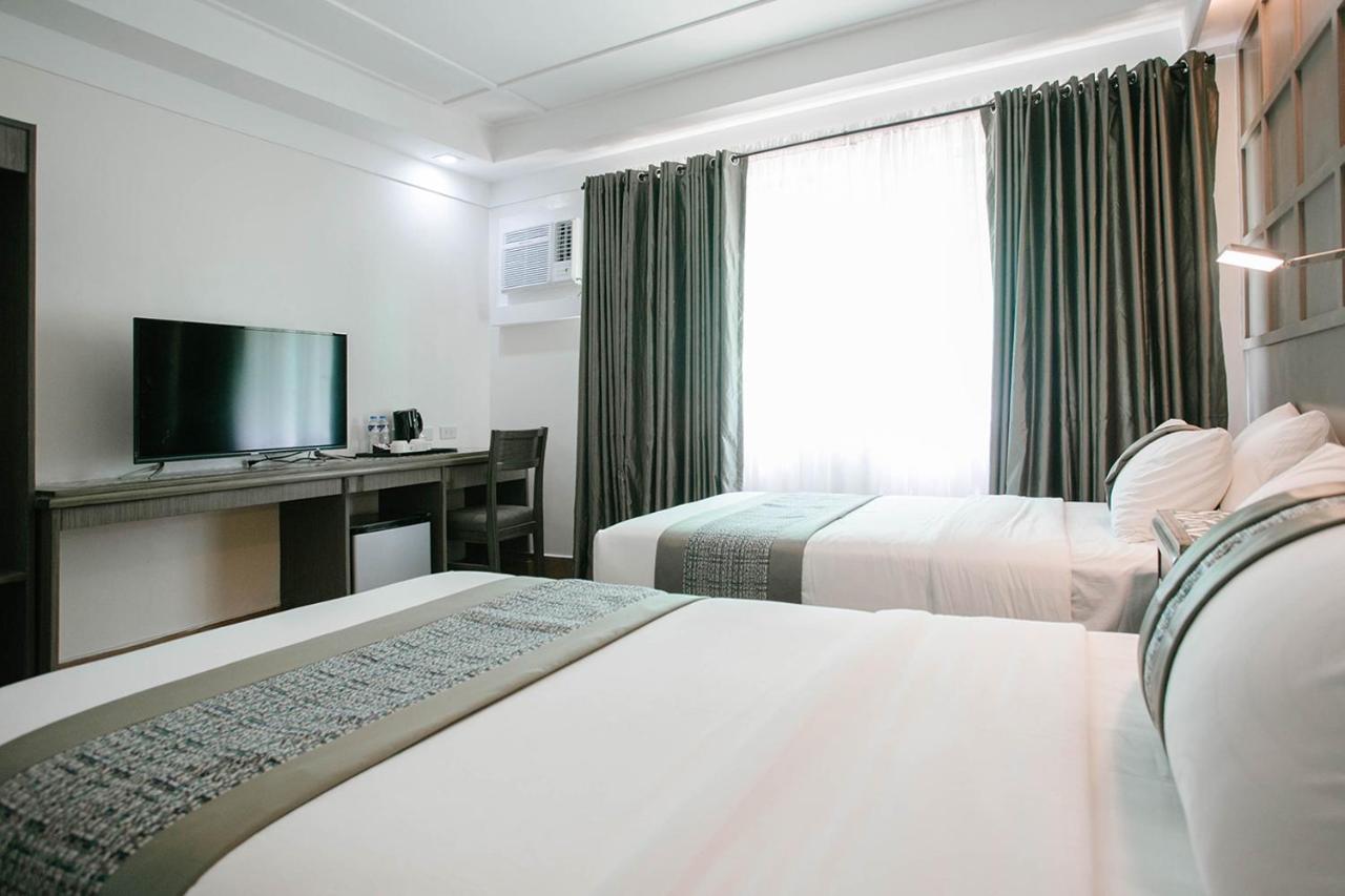Diamond Suites And Residences Cebu Exterior photo