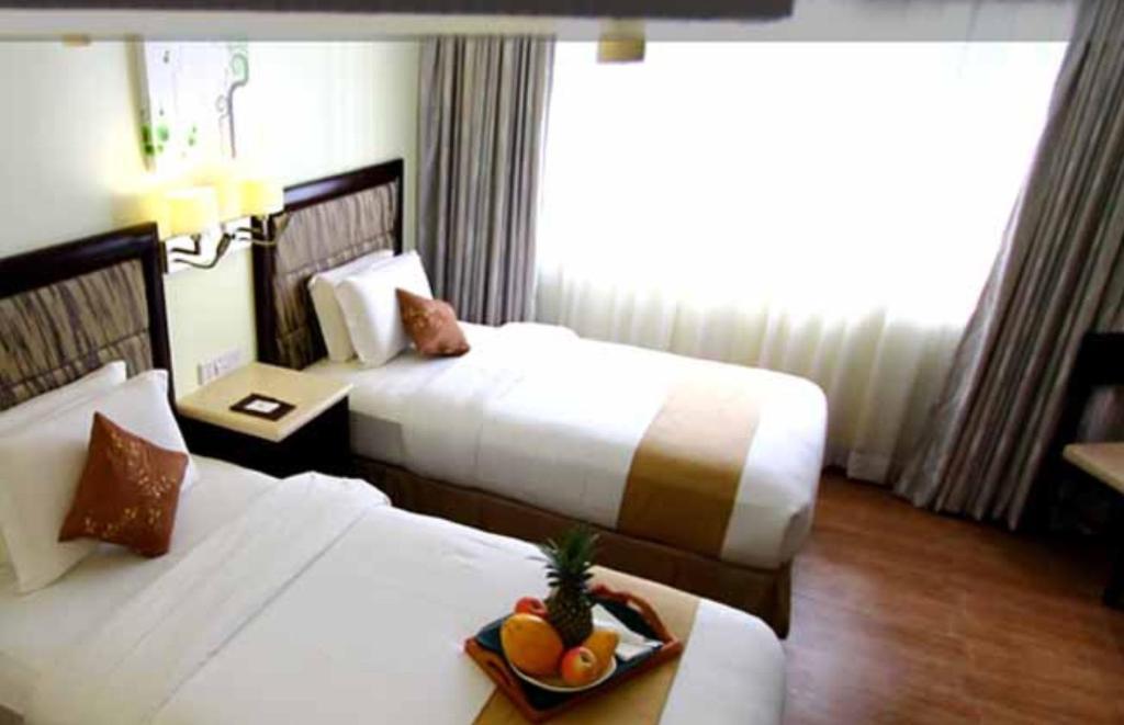Diamond Suites And Residences Cebu Exterior photo